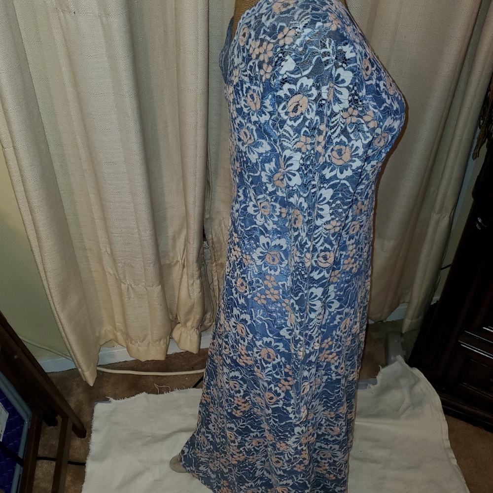 HANDMADE DESIGN DRESS - Picture 3 of 4